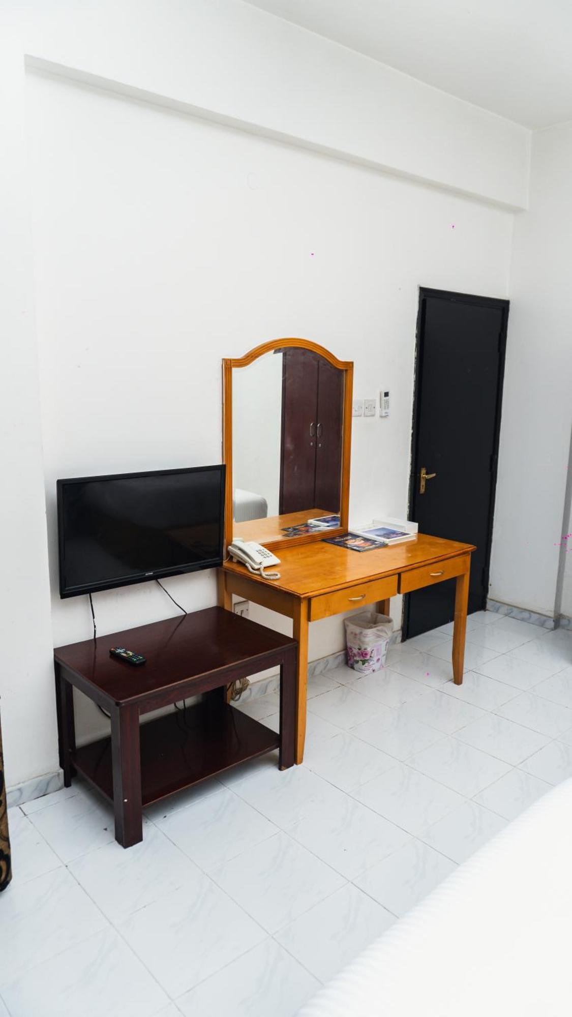 Pan Emirates Hotel Apartments Sharjah Exterior photo